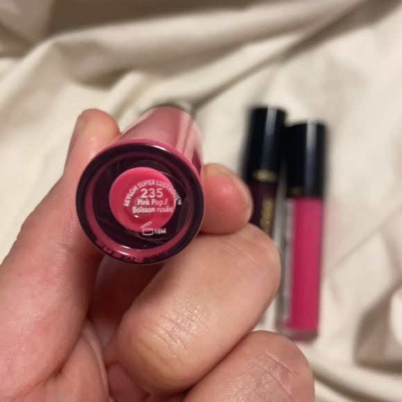 💄 REVLON Super Lustrous THE GLOSS - Picture 3 of 5